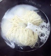 芳香四溢的老北京炸酱面做法图解12)