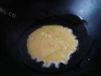 家常菜香菜炒鸡蛋做法图解2)