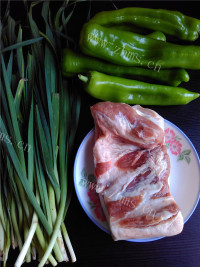 食欲满满的香辣回锅肉做法图解1)