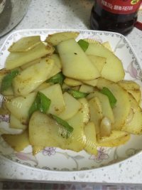 色香味俱全的青椒土豆片做法图解7)
