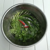 香辣的腐竹拌鸡丝做法图解6)