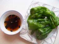 家常菜豆豉虎皮青椒做法图解2)