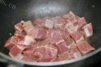 家常菜萝卜炖牛肉做法图解4)