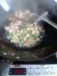 鲜香美味的干豆角烧肉做法图解7)