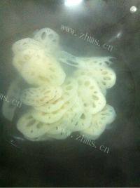 家常菜凉拌莲藕做法图解1)