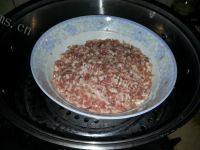 营养的肉饼蒸蛋做法图解2)
