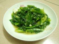 可口的蒜蓉油麦菜