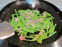 家常菜豆角炒瘦肉做法图解9)