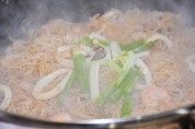 海鲜炒粉做法图解11)