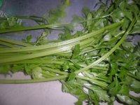 「首发」芹菜炒肉丝做法图解1)