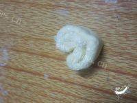 蝴蝶酥做法图解12)