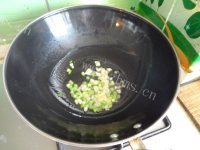 家常菜西葫芦炒木耳做法图解3)