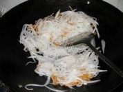 虾米炒萝卜做法图解9)