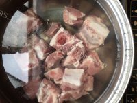 美味的蕃茄排骨焖饭做法图解1)