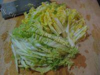 口感极佳的白菜炒豆片做法图解4)