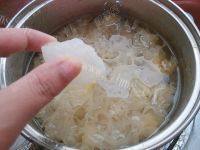 美味的木瓜雪耳羹做法图解4)