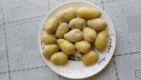 DIY香煎小土豆做法图解2)