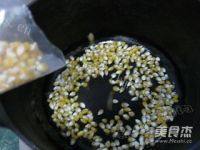 自制爆米花做法图解3)