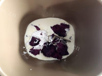 美味的紫薯椰蓉小餐包的做法图解一