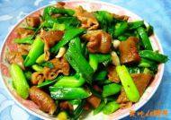 美味的蒜苗炒大肠