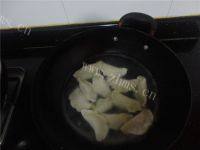 美味虾仁水饺做法图解6)