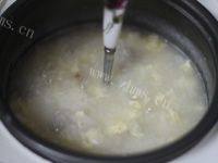 口感极佳的鸡蛋瘦肉粥做法图解9)