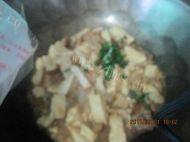 家常菜豆腐干炒肉做法图解6)