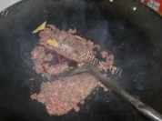番茄炒牛肉做法图解5)
