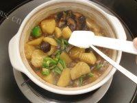家常菜香菇炖土豆做法图解12)