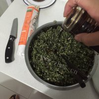 好吃的豆角肉水饺做法图解4)