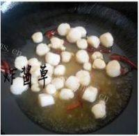 好吃的韭菜炒鲜贝做法图解4)