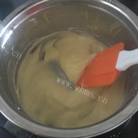 喷香的黑森林蛋糕做法图解17)