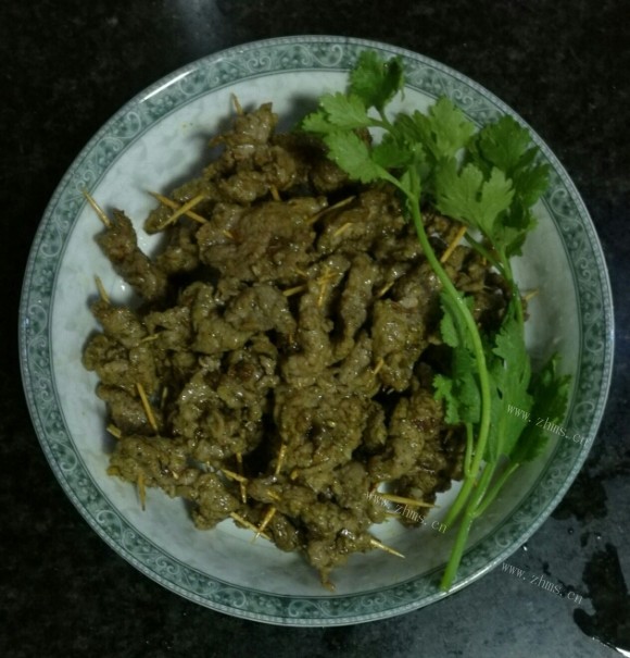 喷香的牙签牛肉