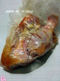 美味的香酥烤鸡腿做法图解3)