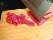 家常菜南瓜烧牛肉做法图解1)