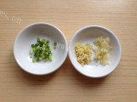 美味的香辣牙签肉做法图解2)