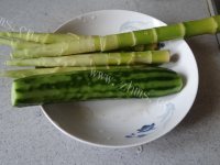 家常菜凉拌竹笋做法图解1)