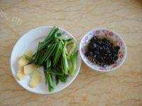 家常菜豉香土豆小排骨做法图解3)
