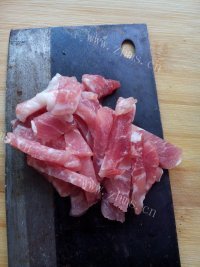 美味的肉丝汤面做法图解1)