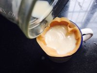 自制港式奶茶做法图解8)