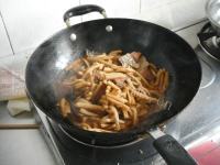 家常菜萝卜干炒腊肉