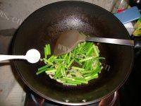 好吃的蒜薹土豆条做法图解10)