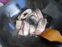 美味酸汤鱼锅做法图解3)