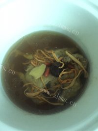 虫草花鸽子汤做法图解4)