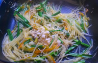家常菜酸辣土豆丝