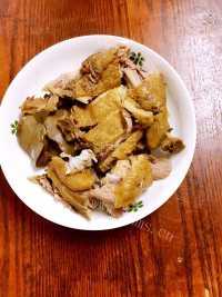 热腾腾的卤鸭子做法图解6)