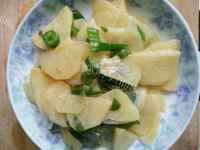 家常菜青椒炒土豆片