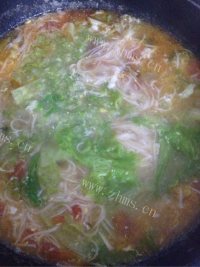 美味的蔬菜鸡蛋面做法图解7)
