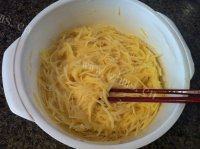健康美食之土豆鸡蛋饼做法图解3)