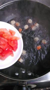 美味的米粉汤做法图解7)